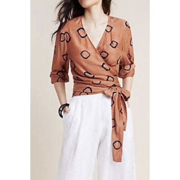 Norblack Norwhite Anthropologie Batik Wrap Blouse Top Brown Rust Rayon Size XS - Picture 8 of 14